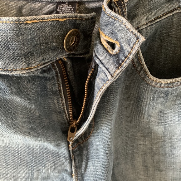 Tommy Hilfiger Jean Shorts Size 2 - Picture 5 of 6